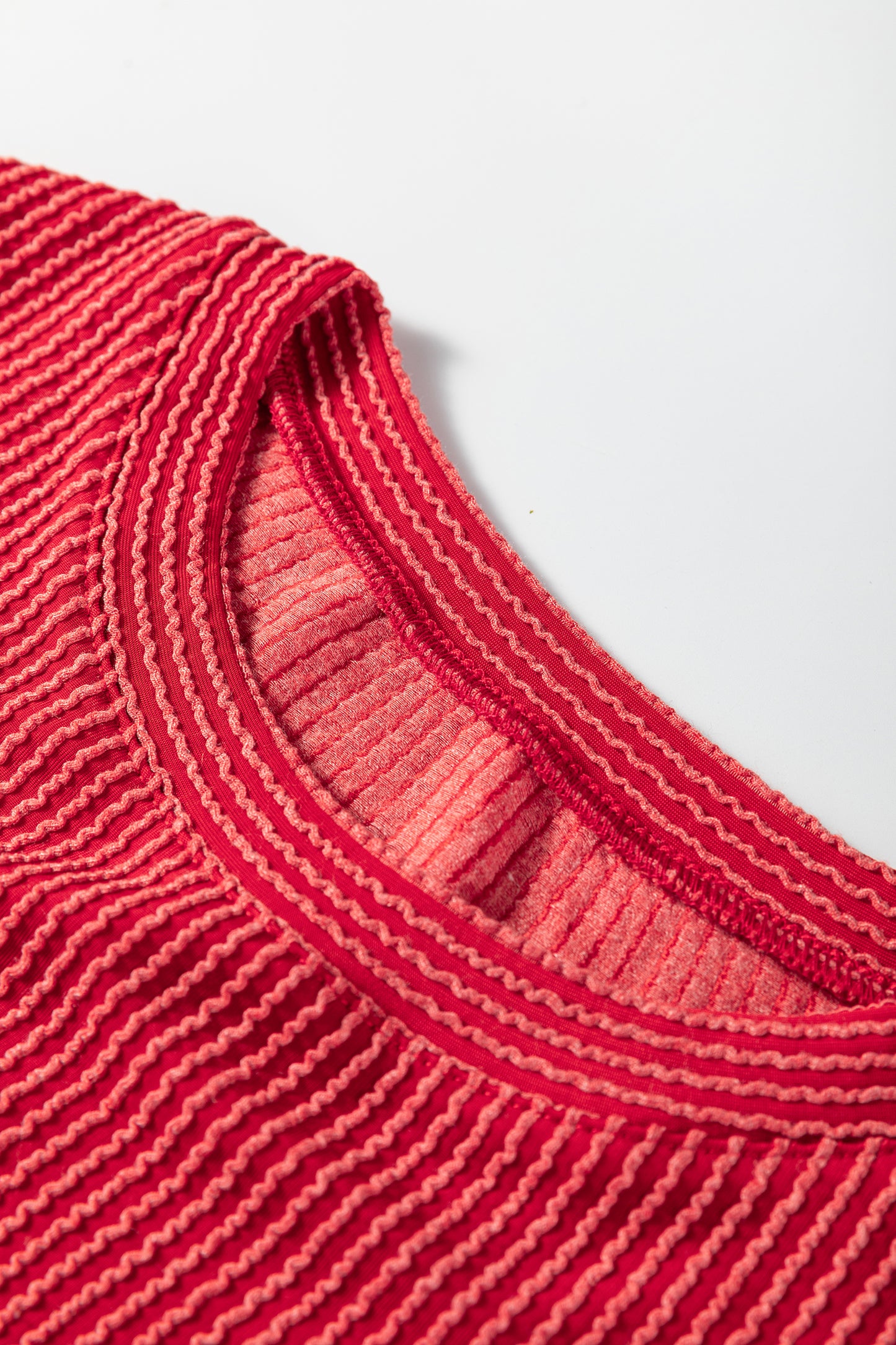 Evergreen Twisted Rib Outlined Merry Letter Graphic Loose Long Sleeve Top