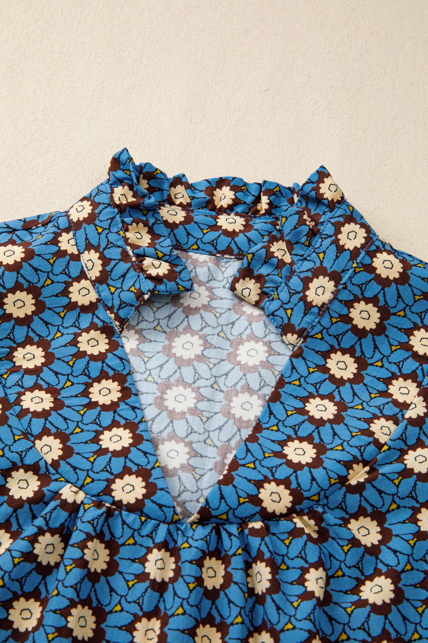 Sky Blue Retro Floral Print V Neck Pleated Detail Short Puff Sleeve Blouse