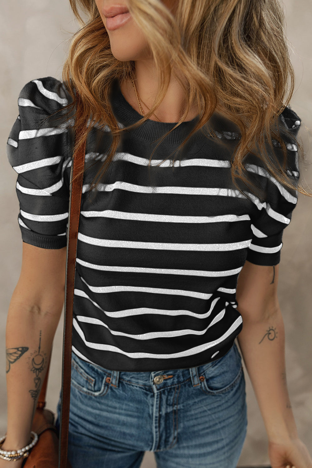 Black Stripe Ribbed Trim Round Neck Bubble Sleeve Knitted Top