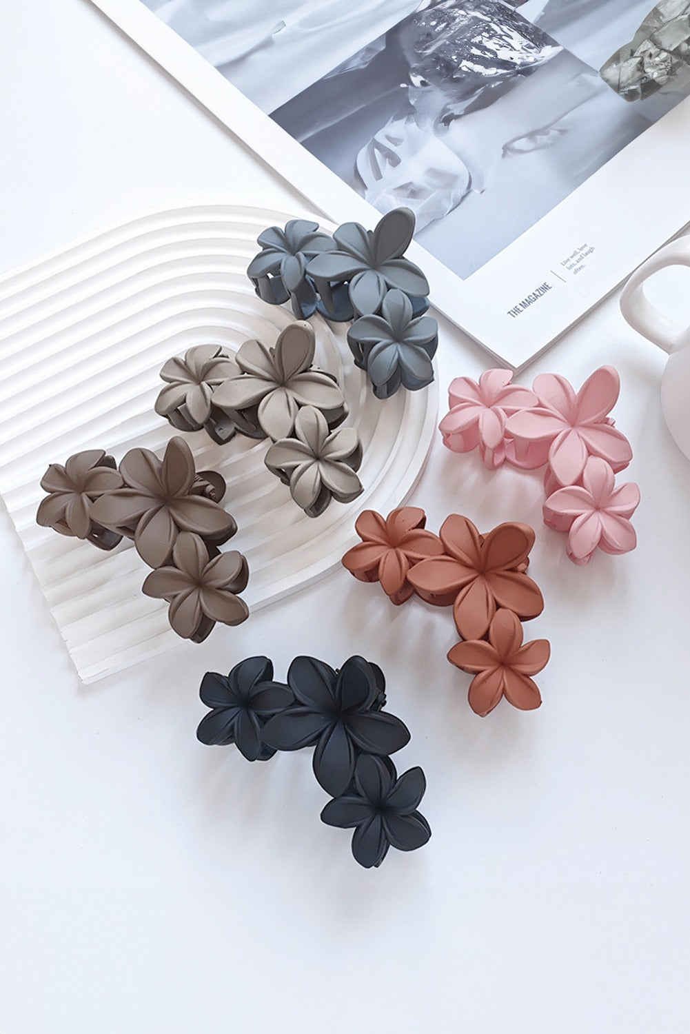 3D Flower Plastic Resin Hair Claw (Slight Color Variations)