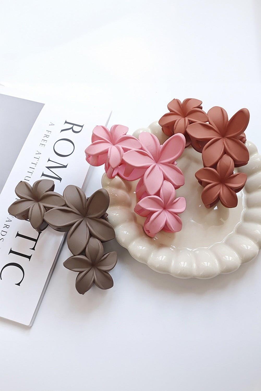 3D Flower Plastic Resin Hair Claw (Slight Color Variations)